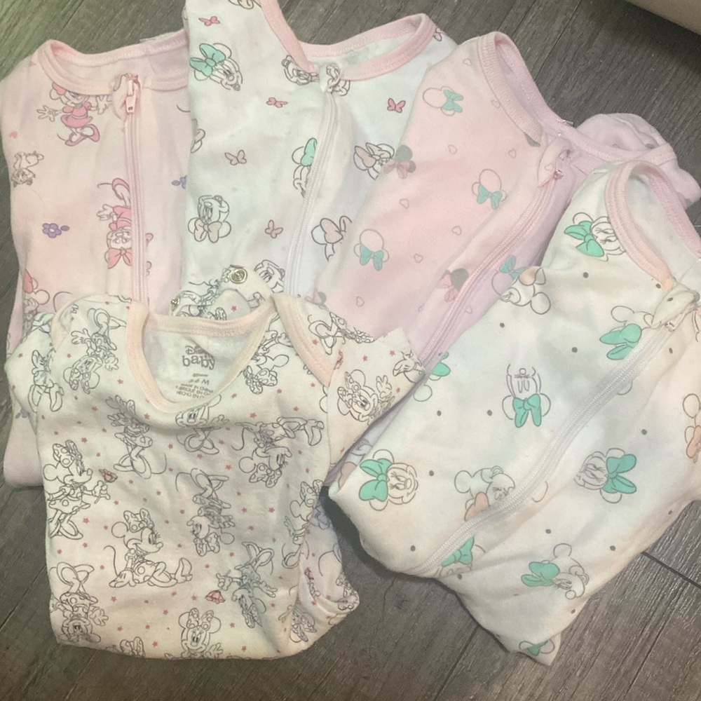 Disney Minnie Mouse Organic Cotton sleeper and short sleeve lot / set